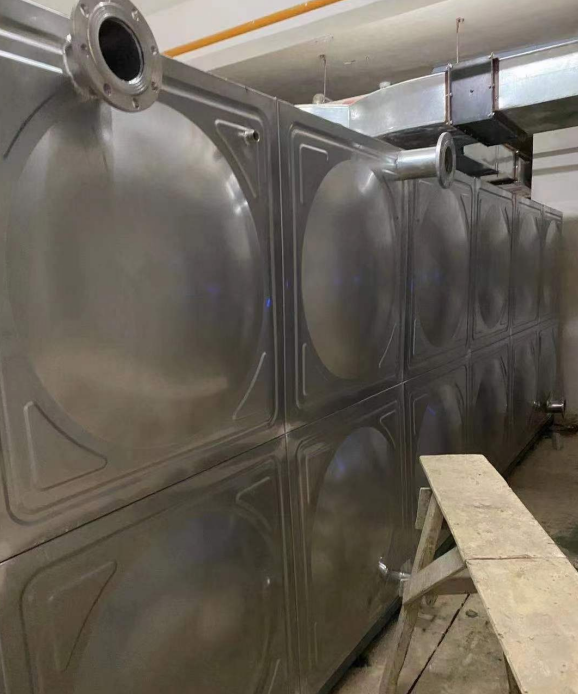 梧州日常维护不锈钢水箱的流程是怎样的